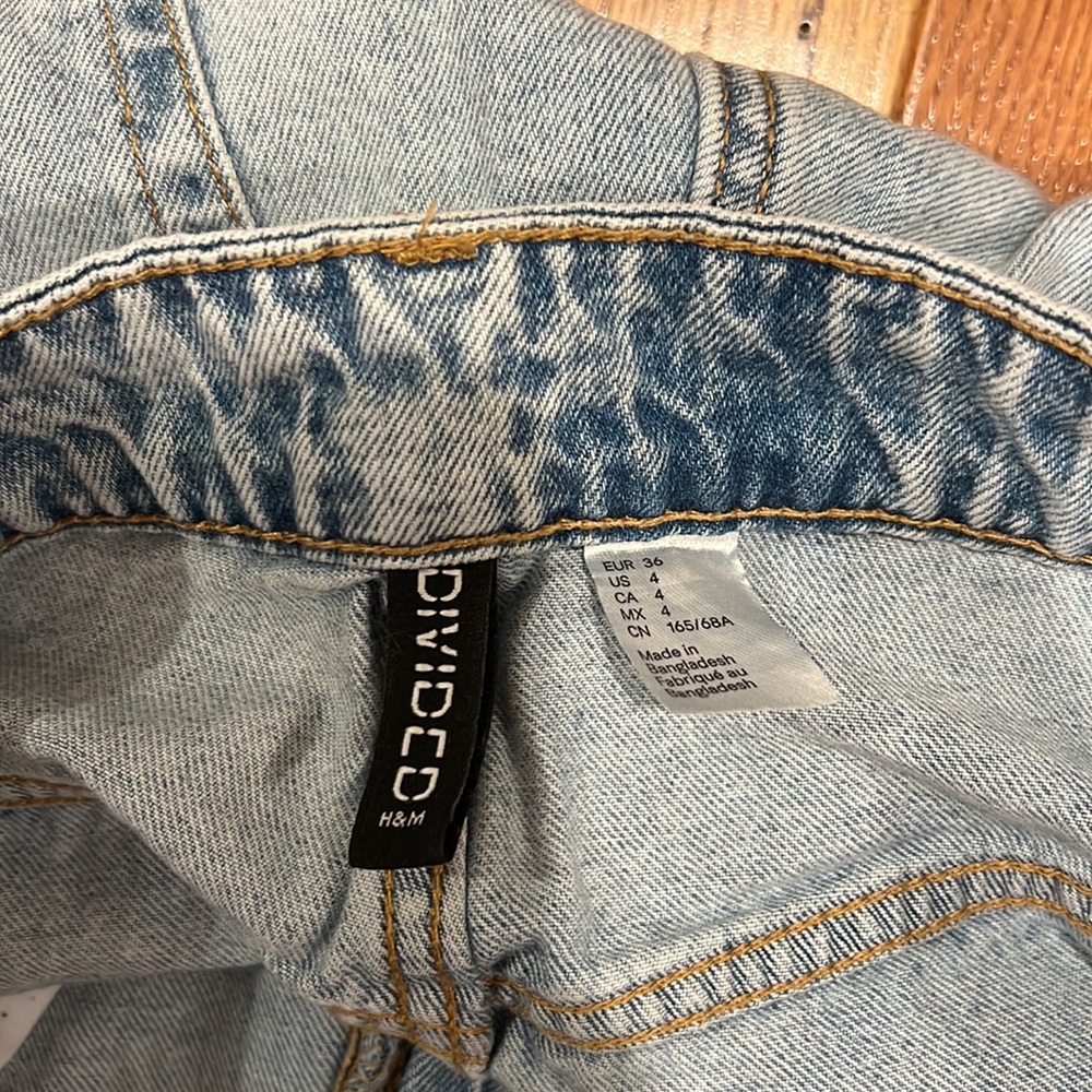 H&M Jeans - Picture 2 of 3
